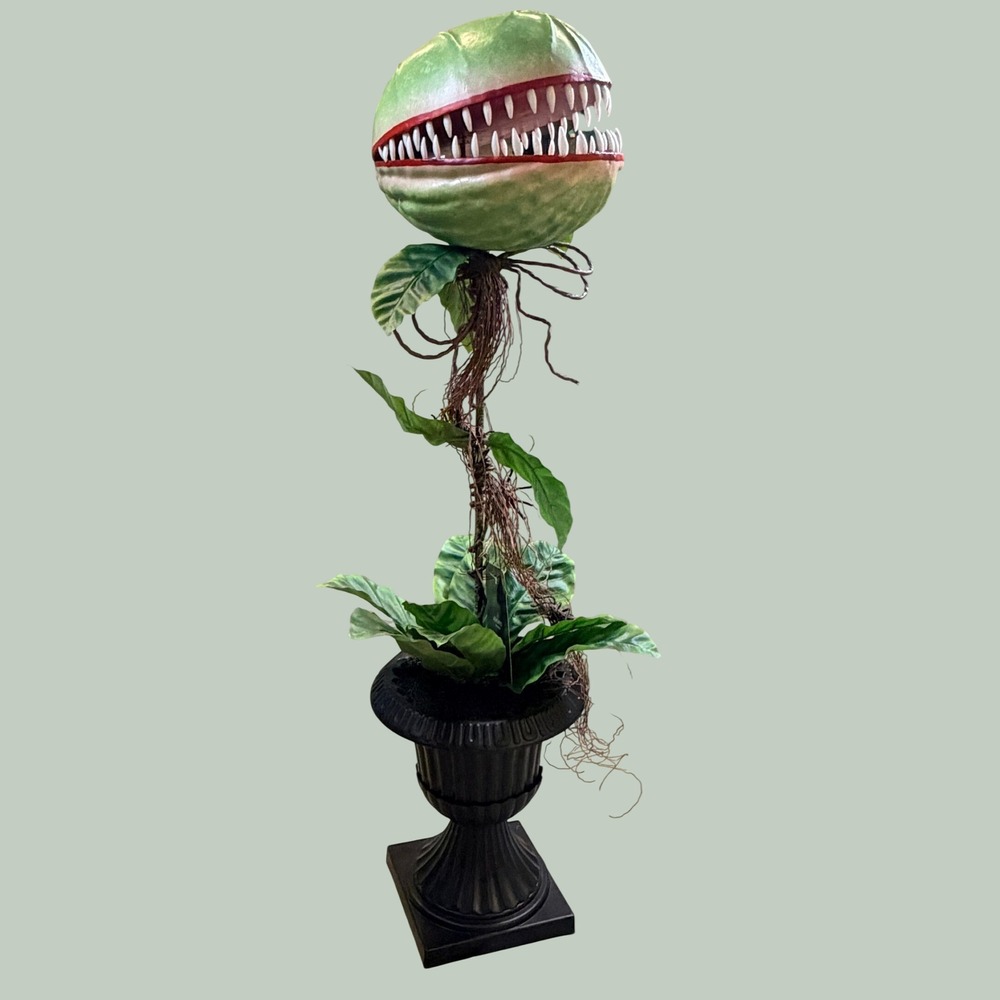 Ashland Halloween Potted Venus Flytrap 46" Green Red Spooky Prop Decor Urn NEW